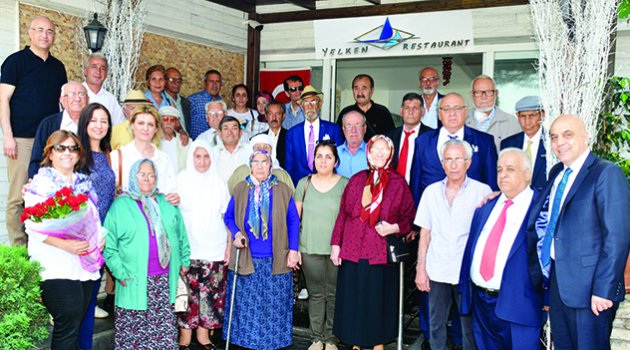 Eczacılar huzur verdi