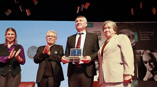 Edebiyat çınarı anıldı