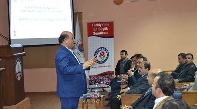 Eğitim-Bir-Sen Adana Şubesi iş yeri temsilcilerine sendikal eğitim veriyor