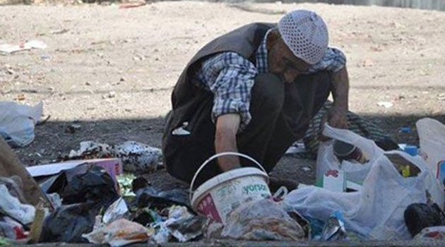 Ekmek almaya giderken vuruldu, cesedi sabaha kadar sokakta kaldı
