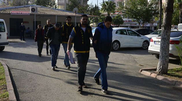 Elektrikleri kesip akü çaldılar