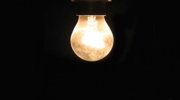 Elektrik kesintisinin ardından flaş istifa