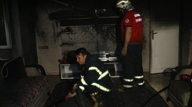 Elektrik kontağından yangın çıktı ev kül oldu