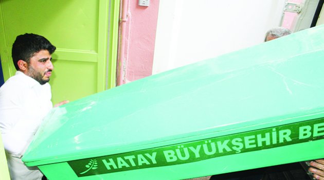 Elinde sigarayla benzinliğe giren  genç yanarak hayatını kaybetti