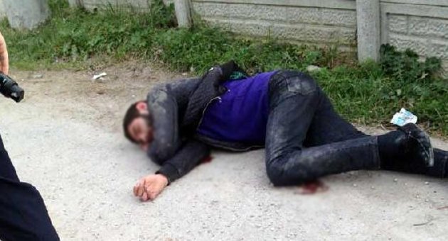 Emekli astsubay sopalı 4 saldırgana ateş etti: 1 ölü, 1 yaralı