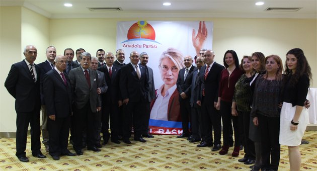 Emine Ülker Tarhan Adana’ya geliyor