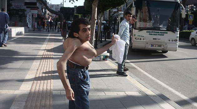 Pasosunun günü bitince özel halk otobüsüne alınmadı