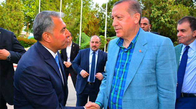 Erdoğan’a, Adana kebabı ikram edildi