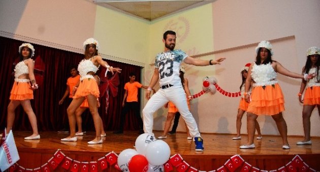 Erkan Koleji’nde 23 Nisan coşkusu