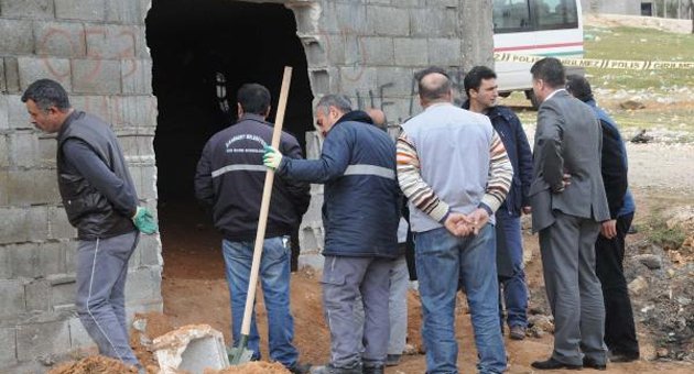 Erkek cesedinin arandığı evde çalışmalar durduruldu