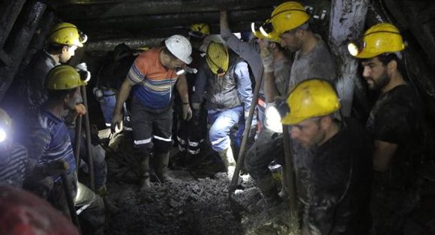 Ermenekli esnafın kredi borçları bir yıl ertelendi