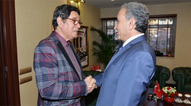 Erol Büyükburç’u toprağı çekmiş