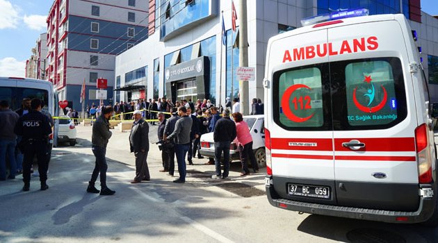 Eşi ayrılmak isteyince kurşun yağdırdı! Ölü ve yaralı var