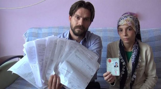 Eşine kimlik çıkartmaya çalışan kocaya şok sürpriz!