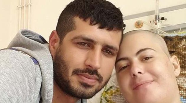 Eşini kanserden kaybeden baba oğlu için yardım istiyor
