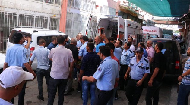 Esnaflar tartıştı, sonu kanlı bitti