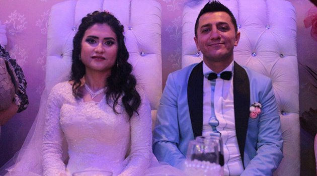 Esra ile Bilal’e muhteşem düğün!