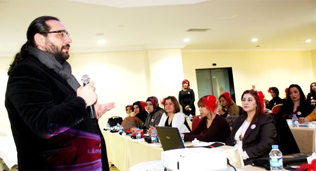 Estetisyenler Adana’da buluştu