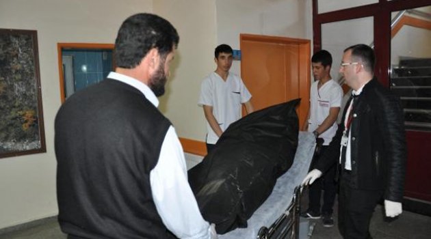 Eşyalarının peşinden ölüme gitti