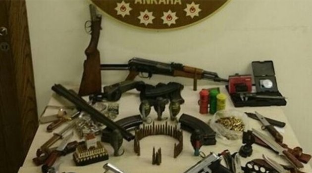 Ev değil cephanelik ! Emekli askerin evinden cephanelik çıktı