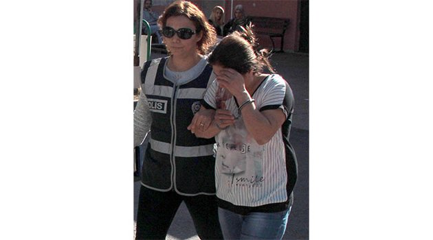 Ev sahibi dedektif oldu, hırsız temizlikçiyi yakalattı