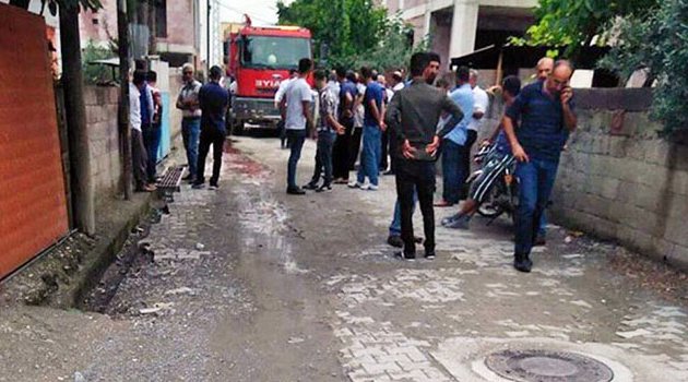 Ev yaptırmasına izin vermeyen babasını öldürdü