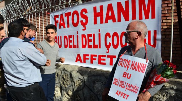 Evden kovulan koca 2 gündür af bekliyor