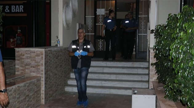 Eve giren polis yaşlı adamın cesediyle karşılaştı