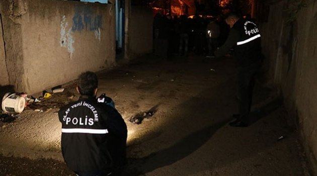 Evinde silahlı saldırıya uğrayan şahıs öldü