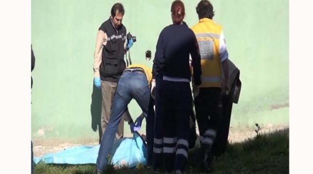 Evlenmek istediği kadını sokak ortasında öldürdü