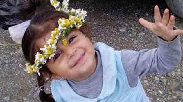 Evlerinin önünde oynarken kayboldu! 4 gündür haber alınamıyor