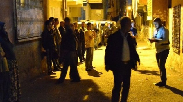 Evlilik Fotoğrafını Aşağı Attıktan Sonra İntihar Etti