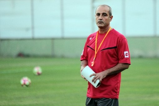 Eyüp Arın: “Ligde can yakacak bir ekibimiz var”