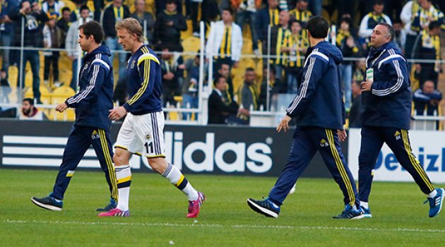 F.Bahçe'de Kuyt şoku!