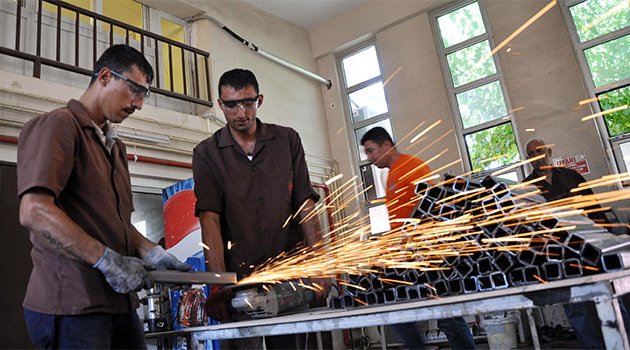 Fabrika gibi cezaevi