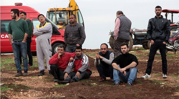 Fabrika yandı işçiler çaresizce izledi