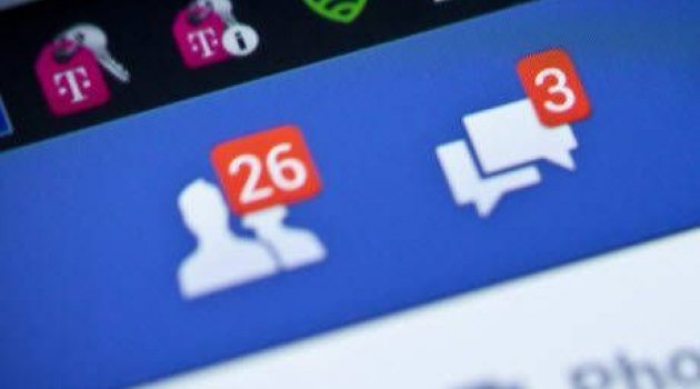 Facebook'ta 'çıkartma' dönemi başladı