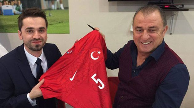 Fatih Terim' Evde imparatoriçe eşim var'