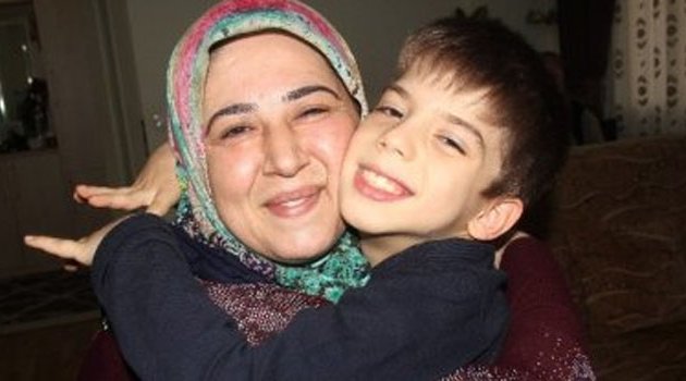 Fedakar anne kendini üvey oğluna adadı