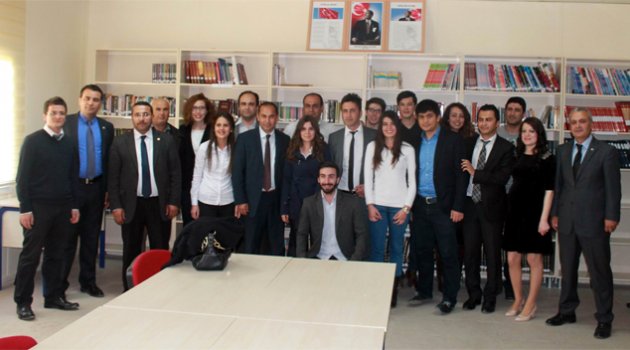 Feride öğretmen anısına kütüphane