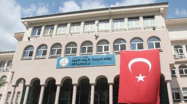 FETÖ’nün Okullarına 15 Temmuz Şehitlerinin İsmi Verildi