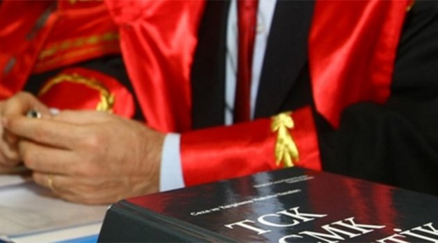 FETÖ sanığı eski 2 hakim beraat etti