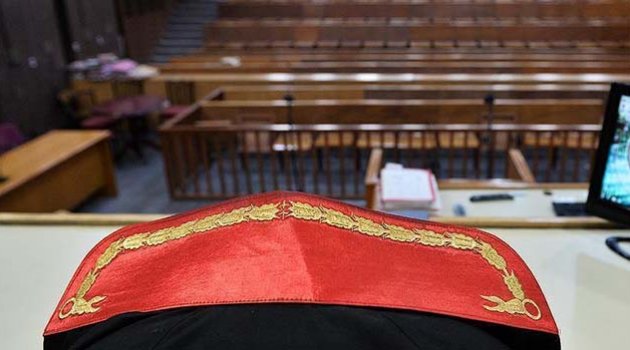 FETÖ sanığı eski savcıya tahliye