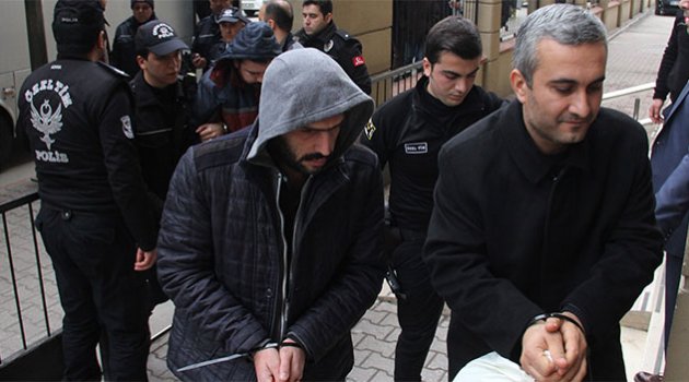 FETÖ'cüler kul hakkını anlatıp, çalıntı sınav sorularını vermiş