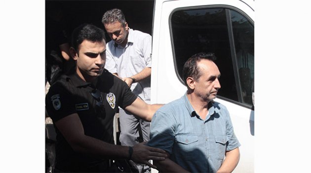 FETÖ'den gözaltına alınan öğretmenler adliyeye sevk edildi