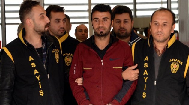 Fırlattığı bıçakla adam öldürdü