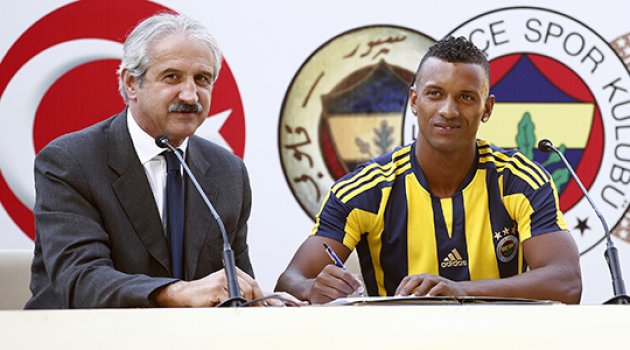 Formayı giydi, imzayı attı!