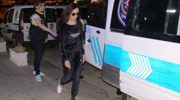 Fuhuş operasyonu! 6 sınır dışı, 3 gözaltı