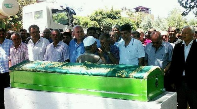 Gazeteci Özcan Aladağ’ın babası toprağa verildi