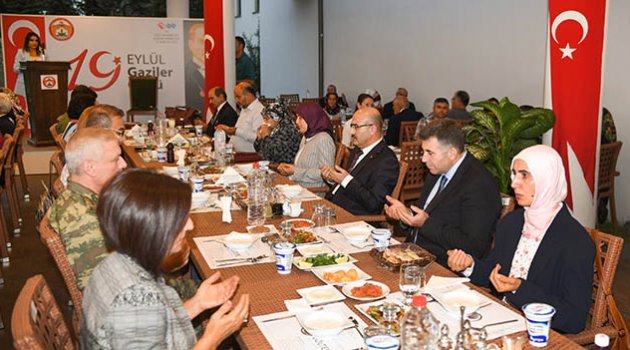 “Gazilerimizin yanındayız”